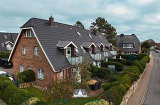 Wohnung kaufen in 25980 Sylt, Neuwertige 2 ½-Zimmer-Maisonette-Endhausferienwohnung mit Terrasse und Garten in strandnaher Lage