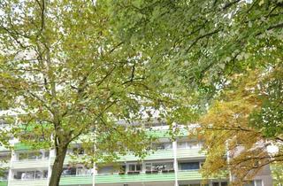 Wohnung kaufen in 53757 Sankt Augustin, Sankt Augustin-Niederpleis: 3-Zimmer-Eigentumswohnung mit Balkon