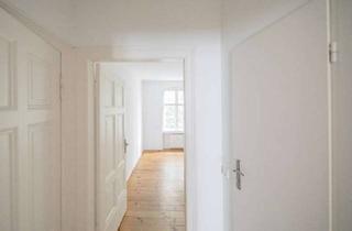 Wohnung kaufen in Manteuffelstrasse 64, 10999 Kreuzberg, Bezugsfreie u. schöne 1 Zi-Whg im 3. OG Manteuffelstr. / Höhe Paul-Lincke-Ufer (WE14)