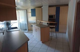 Wohnung mieten in 79183 Waldkirch, Großzügige, helle Wohnung mit zwei Balkonen – WG-geeignet