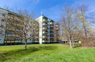 Wohnung mieten in Buchenring 29, 04600 Altenburg, mit dem Aufzug in Ihre neue Wohnung mit atemberaubenden Blick über das Altenburger Land