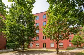 Sozialwohnungen mieten in Romy-Schneider-Str. 12, 13599 Haselhorst (Spandau), Geräumige 2Raumwohnung mit Wintergarten WBS erforderlich
