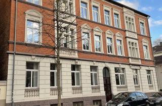 Wohnung mieten in Stiftstr. 12, 32427 Minden, Attraktive 3-Zimmer Altbauwohnung mit Balkon in Minden, 1. OG