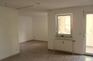 Wohnung mieten in Scheffelstraße 27, 95445 Kreuz/Hetzennest/Herzoghöhe, Gepflegte 1,5-Zimmer-Erdgeschosswohnung mit Wintergarten und Pantryküche in Bayreuth