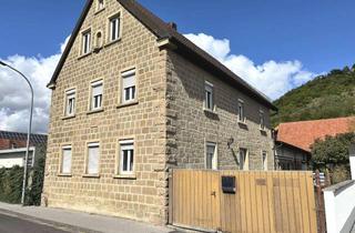 Haus kaufen in 97475 Zeil, Viel Platz & viele Möglichkeiten... sonnig gelegenes Sandsteinhaus mit mehreren Nebengebäuden und