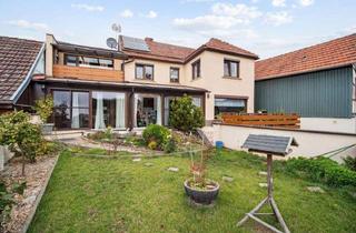 Haus kaufen in 99947 Kirchheilingen, Provisionsfrei – Familienfreundliches Haus in ruhiger Lage mit Einliegerwohnung und grünem Garten