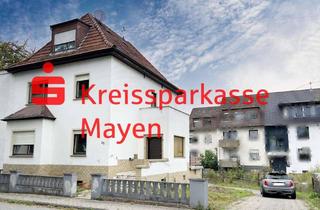 Doppelhaushälfte kaufen in 56070 Kesselheim, Doppelhaushälfte m. Einliegerwohnung, kl. Garten u. Stellplätzen