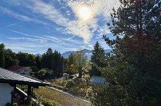 Wohnung kaufen in 82418 Murnau am Staffelsee, Murnau: 3-Zimmer-Wohnung im Landhausstil mit Balkon und Weitblick