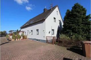 Doppelhaushälfte kaufen in 47877 Willich, 2 Doppelhaushälften, mit großem Grundstück, ausbaufähig