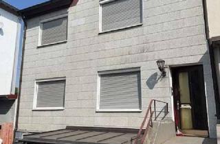 Haus kaufen in 71522 Backnang, ++ Sanierungsbedürftiges Zweifamilienhaus mit Garage und Garten in Backnang zu verkaufen ++