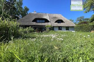 Haus kaufen in 18107 Elmenhorst/Lichtenhagen, Reetdachhaus mit sehr großem Grundstück
