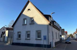 Haus kaufen in 68519 Viernheim, Charmantes Wohnhaus mit zwei Wohnungen – 2021 komplett renoviert