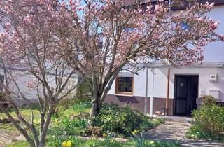 Mehrfamilienhaus kaufen in Im Vorderen Feld 40, 72622 Nürtingen, Provisionsfrei - DHH in Top-Hanglage in NT-Zizishausen mit Garten, als Mehrfamilienhaus nutzbar.