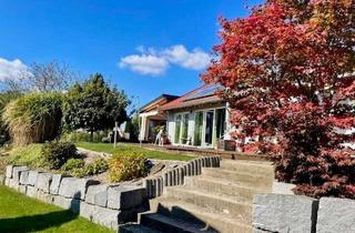 Immobilie kaufen in 94575 Windorf, Sonnige Alleinlage, exklusiver Bungalow mit Bauernhausaltbestand als MFH mit über 9 ha Grund