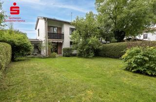 Doppelhaushälfte kaufen in 85521 Riemerling, Sanierungsbedürftige Doppelhaushälfte mit großem Garten an der S-Bahn