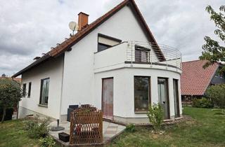 Haus kaufen in 99826 Bischofroda, Bischofroda - Checkliste: Kamin, Wintergarten, Dachterrasse, Garten & Garage - Raumwunder für 1-2 Familien