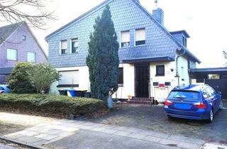 Wohnung kaufen in 50169 Kerpen, Schöne Eigentumswohnung im DG eines freistehenden Zweifamilienhauses mit Garten in Ruhiglage