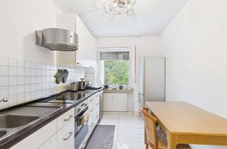 Wohnung kaufen in 97076 Lengfeld, Gepflegte und gut geschnittene 3-Zimmer-Wohnung in Wü-Lengfeld