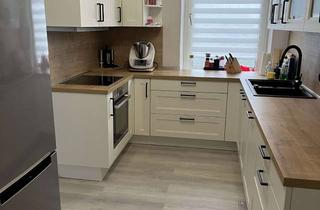 Wohnung kaufen in Schlittenbacher Straße, 58511 Lüdenscheid, Hochwertige 4-Zimmer-Wohnung mit 6 Stellplätzen in Lüdenscheid
