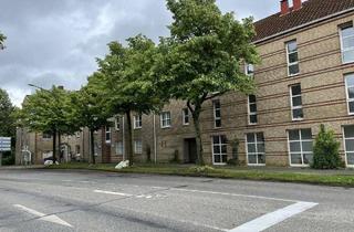 Sozialwohnungen mieten in Schumacherallee 16, 25524 Itzehoe, Für Liebhaber! Zwei Zimmer Wohnung im Souterrain frei! Nur mit WBS!