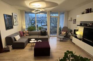 Wohnung mieten in Stüttgerhofweg, 50858 Junkersdorf, Attraktive 2-Zimmer-Wohnung mit Balkon und Einbauküche in Köln