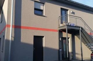 Wohnung mieten in Derwitzer Chaussee 9 F, 14542 Werder (Havel), Stilvolle 3-Zimmer-Wohnung mit Terrasse und EBK in Werder (Havel)