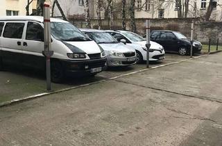 Garagen mieten in Weerthstraße 4-8, Radickestraße 68, 70, 72, 74, 12489 Adlershof (Treptow), Stellplatz in Adlershof gesucht?