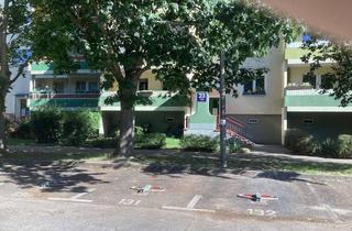 Garagen mieten in Glambecker R./Grumsiner Str, 12679 Marzahn, Keine Lust auf Parkplatzsuche?...