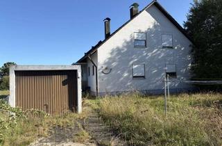 Haus kaufen in 92224 Karmensölden, Wohnhaus mit großzügigem Grundstück & Sanierungsstau in Amberg-Karmensölden zu verkaufen!