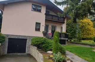 Einfamilienhaus kaufen in Stadionallee, 08393 Meerane, Gepflegtes Einfamilienhaus mit 8 Zimmern in Meerane