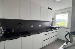 Wohnung mieten in Am Pfarrtor, 71272 Renningen, Attraktive 3,5-Zimmer Wohnung mit Einbauküche im 3. OG in Renningen