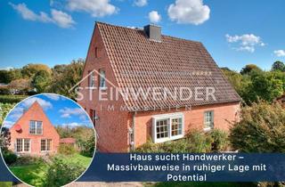 Haus kaufen in 23758 Oldenburg, Haus sucht Handwerker – Massivbauweise in ruhiger Lage mit Potential