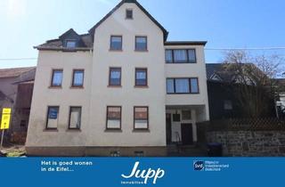 Mehrfamilienhaus kaufen in 53539 Bongard, Geräumiges Mehrfamilienhaus mit ehem. Ökonomiegebäude als Doppelgarage genutzt, Bongard (6)