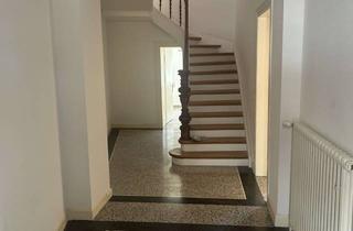 Haus mieten in Bergerstraße 103, 41068 Waldhausen, Von Privat Geräumiges 8-Zimmer Haus in Mönchengladbach Windberg / Waldhausen