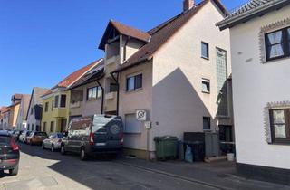 Mehrfamilienhaus kaufen in Schulstr. 12, 68766 Hockenheim, Mehrfamilienhaus mit 10 Wohnungen und 10 PKW-Stellplätzen in Mitten Hockenheim.