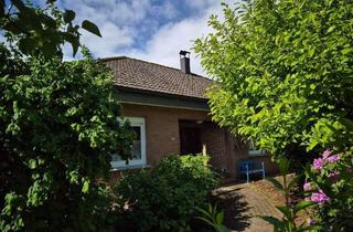 Haus kaufen in 26676 Barßel, Barßel - Bungalow m. Garage u. Garten im Ortskern im Seemannsort Barßel