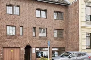 Wohnung kaufen in 41065 Mönchengladbach, Mönchengladbach - Schöne Eigentumswohnung mit großem Balkon