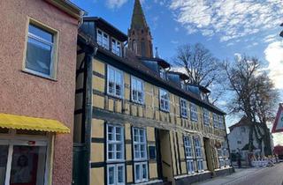 Haus kaufen in 17373 Ueckermünde, Ueckermünde - Attraktives Wohn- und Gewerbehaus