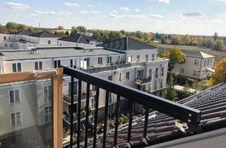 Wohnung kaufen in 10318 Berlin, Berlin - Wohnen über den Dächern: Helle 2-Zimmer-Wohnung mit Terrasse