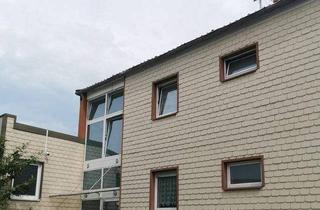 Haus kaufen in 67069 Ludwigshafen am Rhein / Edigheim, Ludwigshafen am Rhein / Edigheim - RESERVIERT - 2 Familienhaus mit Büroeinheit, Garage und Parkplätzen
