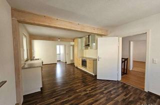 Wohnung kaufen in 74592 Kirchberg an der Jagst, Ideal für große Familie mit Kindern