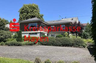 Haus kaufen in 56729 Langscheid, Wohnen, wo andere Urlaub machen. In reizvoller Eifellandschaft.