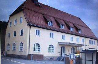 Haus kaufen in 95119 Naila, Flexible Gewerbeimmobilie mit 5 Wohneinheiten und 2 Gewerbeeinheiten