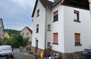 Haus kaufen in Eschbaumstraße 28, 35085 Ebsdorfergrund, Geräumiges Haus mit 200 m² Wohnfläche in Ebsdorfergrund