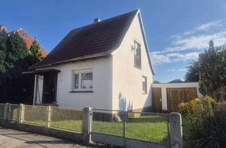 Einfamilienhaus kaufen in 99610 Sömmerda, Einfamilienhaus mit Garage und Garten geeignet für Handwerker in Sömmerda zu verkaufen!