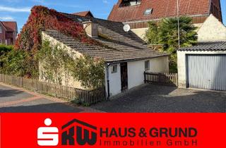Haus kaufen in 33415 Verl, Wohnen auf einer Ebene***4230 G sanierungsbedürftiger Bungalow im Herzen von Verl