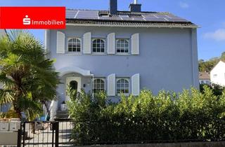 Haus kaufen in 63179 Obertshausen, Großes 2 Familienhaus in ruhiger Lage von Obertshausen