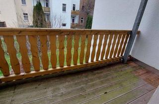 Wohnung mieten in Stadtbadstraße 32, 04741 Roßwein, Kleine 2-Zimmerwohnung mit Laminat, Balkon und offener Küche in ruhiger Lage!