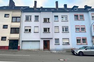 Anlageobjekt in 66953 Pirmasens, Renditestarkes Mehrfamilienhaus mit 6 Einheiten und Garten