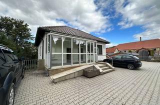Praxen mieten in 93359 Wildenberg, Praxisfreundliches Haus mit großzügigen Stellplätzen im Herzen von Wildenberg! Seniorengerecht!